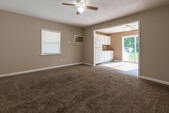 1330 N Clifton Ave in Springfield, MO - Building Photo - Building Photo