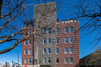 75 Columbia St in Brooklyn, NY - Foto de edificio - Building Photo