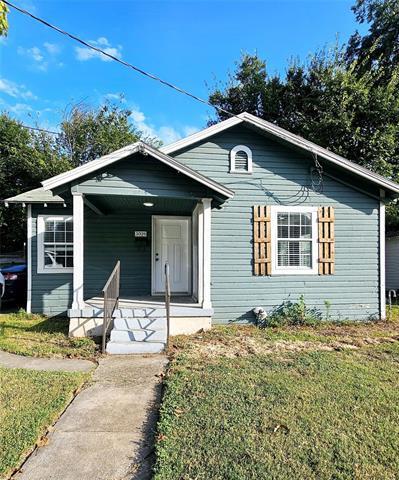 property at 3026 Pine St
