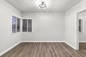 1900 E 7th St in Long Beach, CA - Foto de edificio - Building Photo