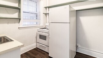 50 Queensberry St, Unit 2-2B in Boston, MA - Building Photo