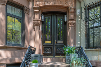 449 State St in Brooklyn, NY - Foto de edificio - Building Photo