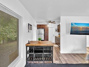 1313 NE 11th St in Fort Lauderdale, FL - Building Photo - Building Photo