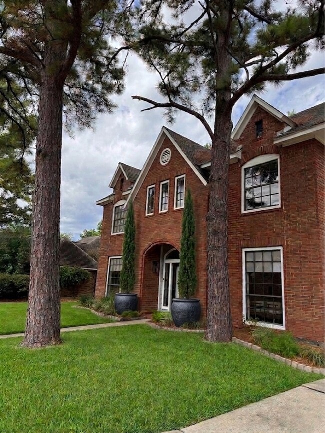 property at 16906 Scenic Lakes Way