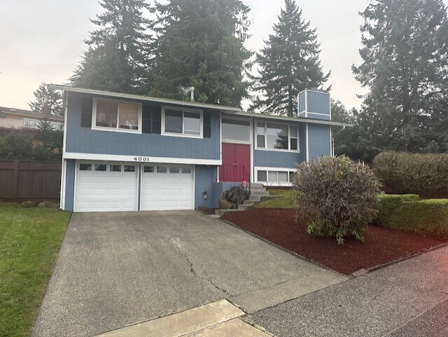 4001 SW 328th St in Federal Way, WA - Foto de edificio