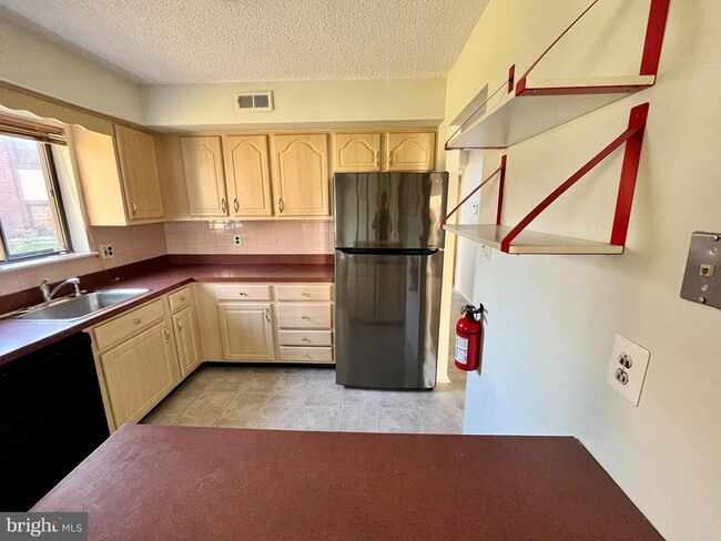 21 Alexander Ct in Voorhees Township, NJ - Building Photo - Building Photo