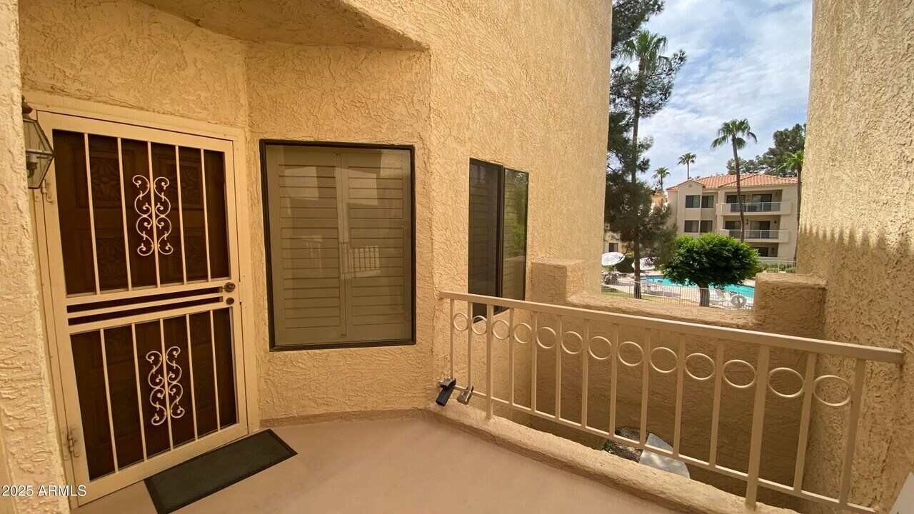 19400 N Westbrook Pkwy in Peoria, AZ - Building Photo