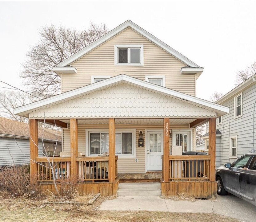 3836 Upton Ave in Toledo, OH - Building Photo