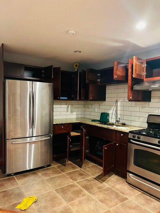 3435 148 St in Surrey, BC - Building Photo