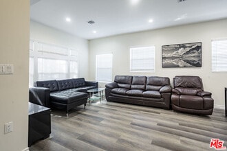 1475 W 22nd St in Los Angeles, CA - Building Photo - Building Photo