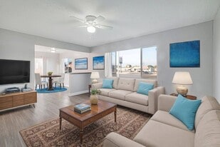 Riverside Ave in Rialto, CA - Building Photo