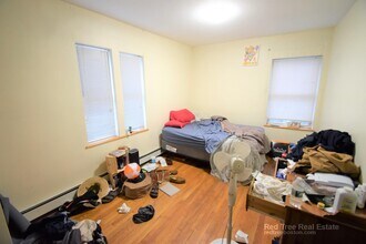 551 Washington St, Unit 1 in Boston, MA - Foto de edificio - Building Photo