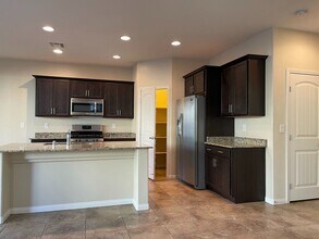 9256 Blue Agate St in Las Vegas, NV - Building Photo - Building Photo
