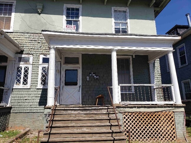 property at 1817 Park Ave