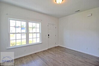 171 Brightleaf Cir in Hinesville, GA - Building Photo - Building Photo