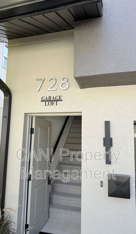 728 Ellwood Ave in Orlando, FL - Building Photo - Building Photo