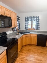 167 Main St in Canaan, ME - Building Photo - Building Photo