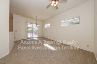 7427 E Placita Rio Cabo in Tucson, AZ - Building Photo - Building Photo