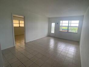1490 NW 43rd Ave in Lauderhill, FL - Building Photo - Building Photo