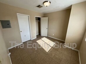 9310 Rd 236 in Terra Bella, CA - Building Photo - Building Photo