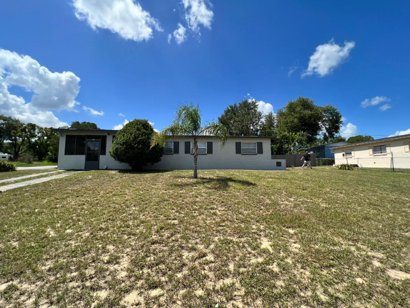 804 N 5th St in Haines City, FL - Building Photo