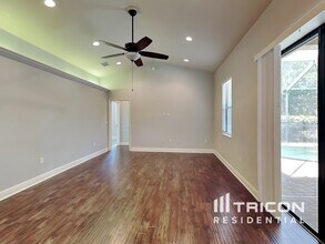 2106 152nd Ct E in Bradenton, FL - Building Photo - Building Photo