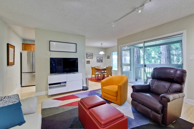 property at 505 Cypress Point Dr