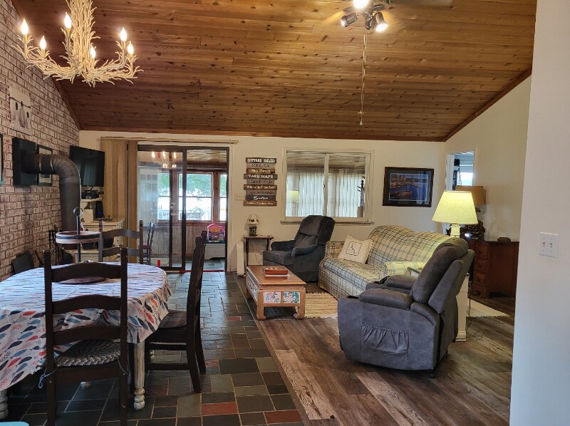 293 Sumac Ln in Bellaire, MI - Building Photo