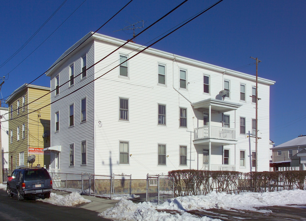 151 Orange St in Fall River, MA - Building Photo