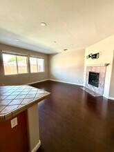222 Tissot Dr in Patterson, CA - Building Photo - Building Photo