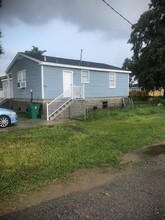 2415 Rose Dr, Unit 2415 Rose Dr in Gretna, LA - Foto de edificio - Building Photo