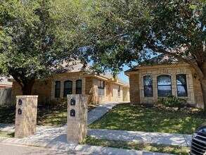 1303 E Coyote St in Pharr, TX - Building Photo - Building Photo