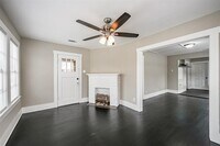 2616 Oakcliff St photo'