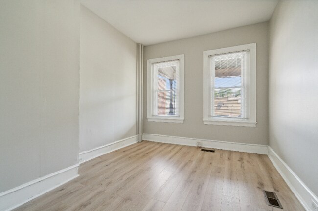 112 W Tabor Rd-Unit -1 in Philadelphia, PA - Building Photo - Building Photo