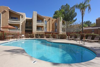 Lucera Apartments Homes in Mesa, AZ - Foto de edificio - Building Photo