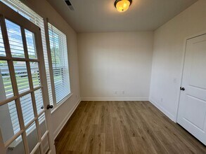 5026 Layman Dr in Charlotte, NC - Building Photo - Building Photo