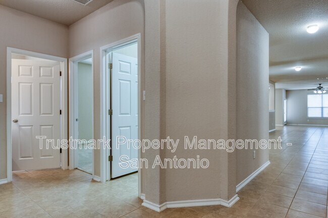 12602 Red Maple Way in San Antonio, TX - Building Photo - Building Photo