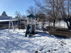 1095 Nalder St in Layton, UT - Building Photo - Building Photo