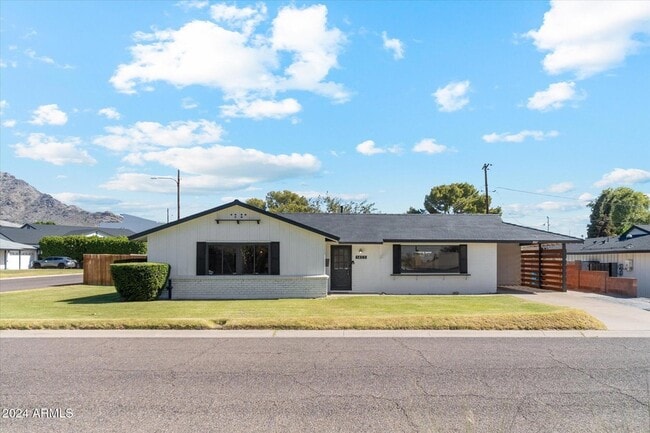 property at 1455 E Tuckey Ln