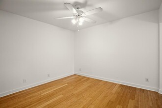 2303 East Side Dr in Austin, TX - Building Photo - Building Photo