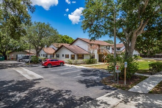 Breezeway Villas in Pinellas Park, FL - Building Photo - Building Photo