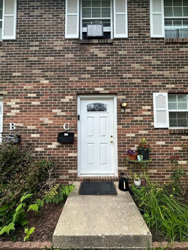 property at 1406 Sunset Dr