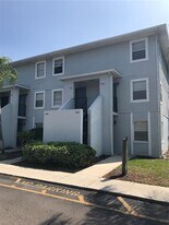 7101 E Bank Dr in Tampa, FL - Building Photo