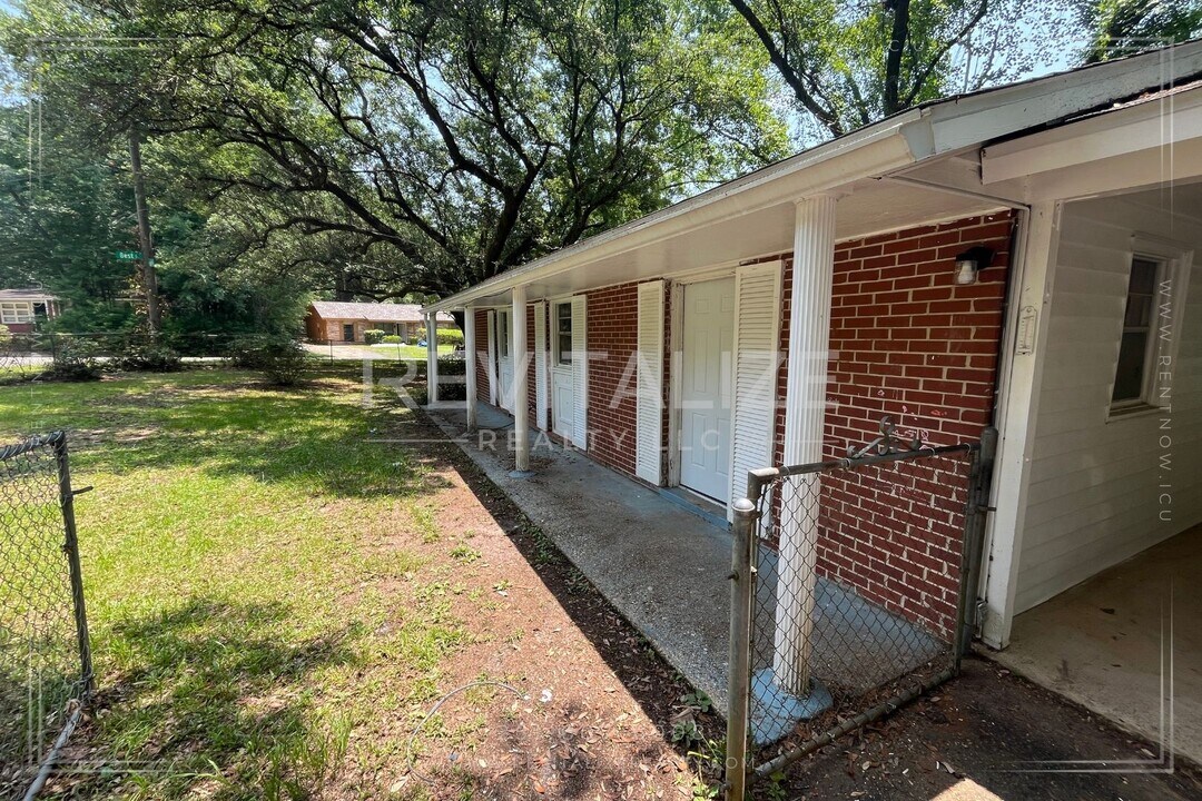 6601 Lori Dr in Mobile, AL - Building Photo