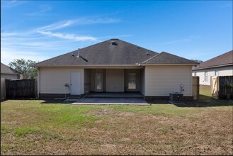 472 Prairie Field Dr in Tuscaloosa, AL - Building Photo - Building Photo