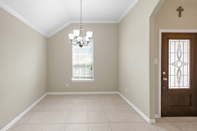 13810 Rosemere Ln