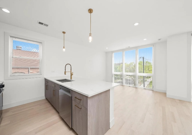 2700 W Jackson Blvd in Chicago, IL - Building Photo