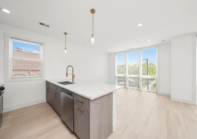 property at 2700 W Jackson Blvd