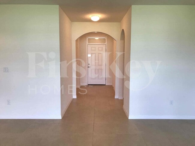 1609 SW 25th Ln in Cape Coral, FL - Building Photo - Building Photo