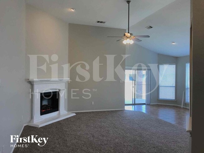 1220 Saltgrass Dr in Crowley, TX - Building Photo - Building Photo